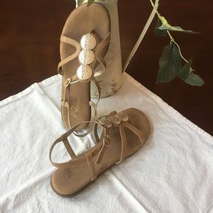 A2 Aerosoles sandals size 8